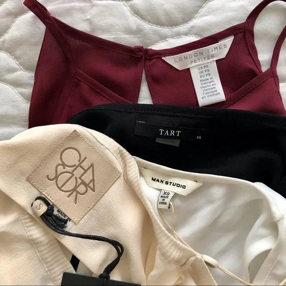 ❌DONATED❌ 8 item not so mystery box sz XS - S - Picture 11 of 12